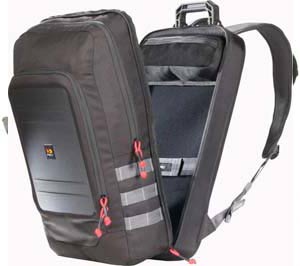 U105 backpack with multiple compartments.