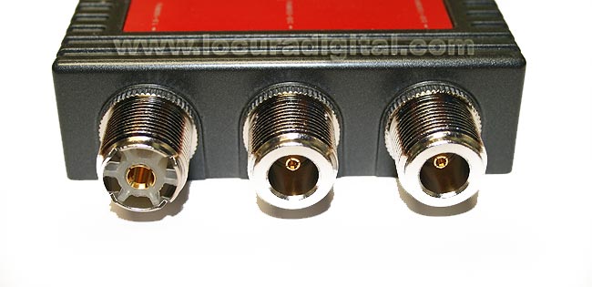AV38D AVAIR Triplexor 1 entra.,3 salid. 1,6-160 Mhz./350-550 Mhz./850-1300 Mhz