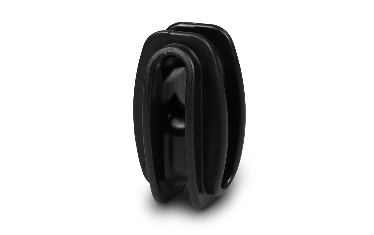 AISLA 67 AISLADOR DE PVC FORMATO HUEVO PARA CABLES DIPOLOS Y CABLES DE VIENTOS.