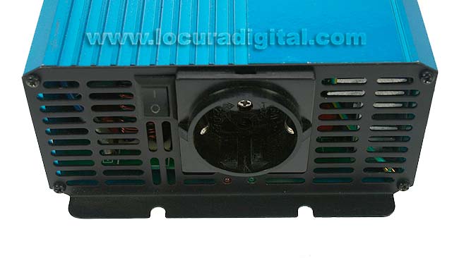 DCU PSI200012 Inverter 12 volt DC to 220 volt AC, 2,000 watts. Puresine