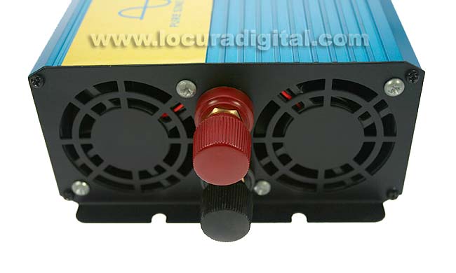 DCU PSI200012 Inversor de 12 volts DC a 220 volts AC, 2.000 watts. Puresine