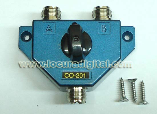CO201 2-WAY COAXIAL SWITCH. PL switch for 2 antennas.