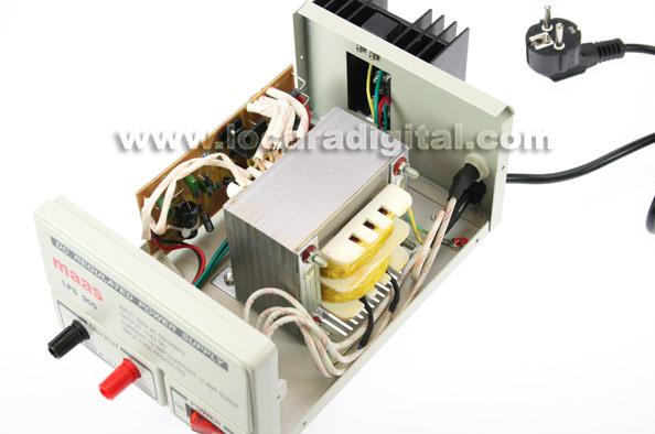 MAAS LPS-900 Power Supply Linear 13,8 volts. From 10 to 12 amps.