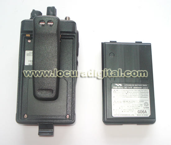 YAESU VX427