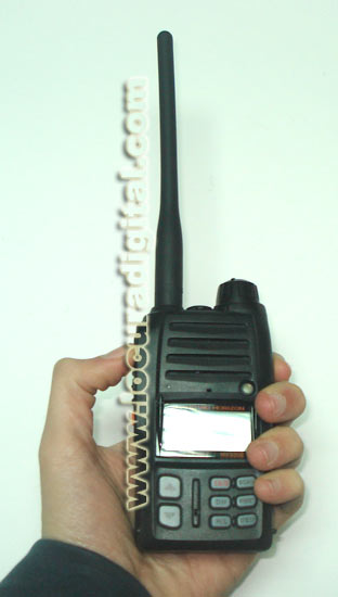 YAESU HX500E