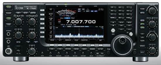 ICOM IC-7700 Transceiver