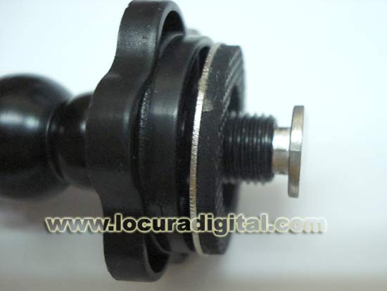 SP001 HAS SUPPORTED FOR MONITOR WITH CUPPING GLASS