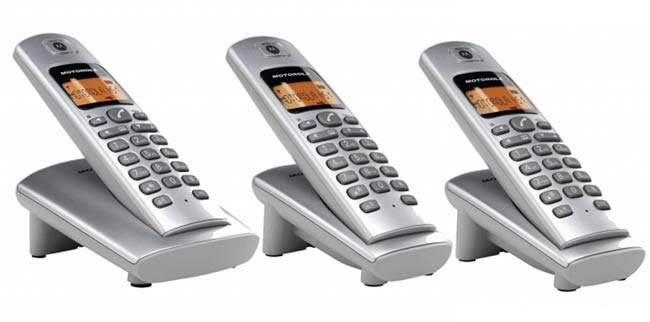 MOTOROLA TELEFONO INALAMBRICO DECT DIGITAL D 403 PACK3 TRES TELEFONOS
