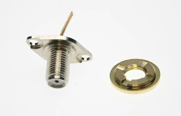 LUTHOR RECTL55SMA SPARE PART. CHASSIS ANTENNA CONNECTOR FOR LUTHOR TL 55 HANDHELD