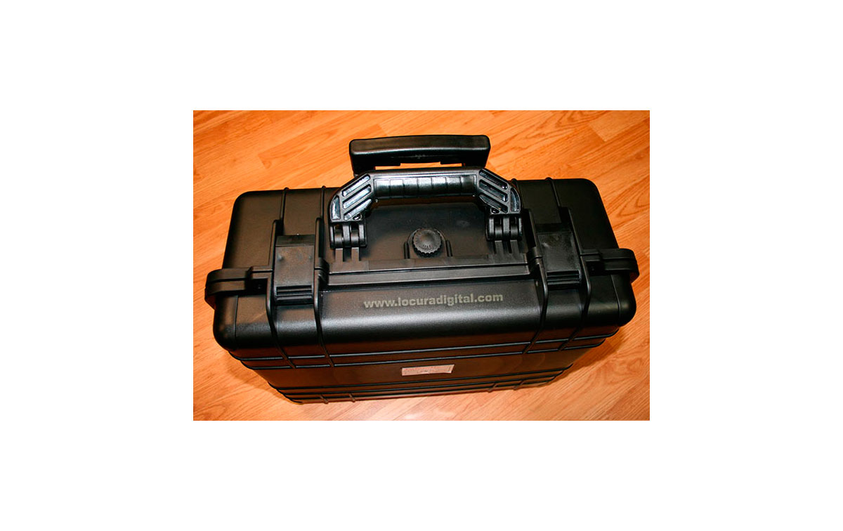 TAK-530-HORB LAFAYETTE Maleta plastico reforzado con ruedas. Color NEGRO TAK-530-HORB LAFAYETTE Maleta plastico reforzado con ruedas. Color NEGRO