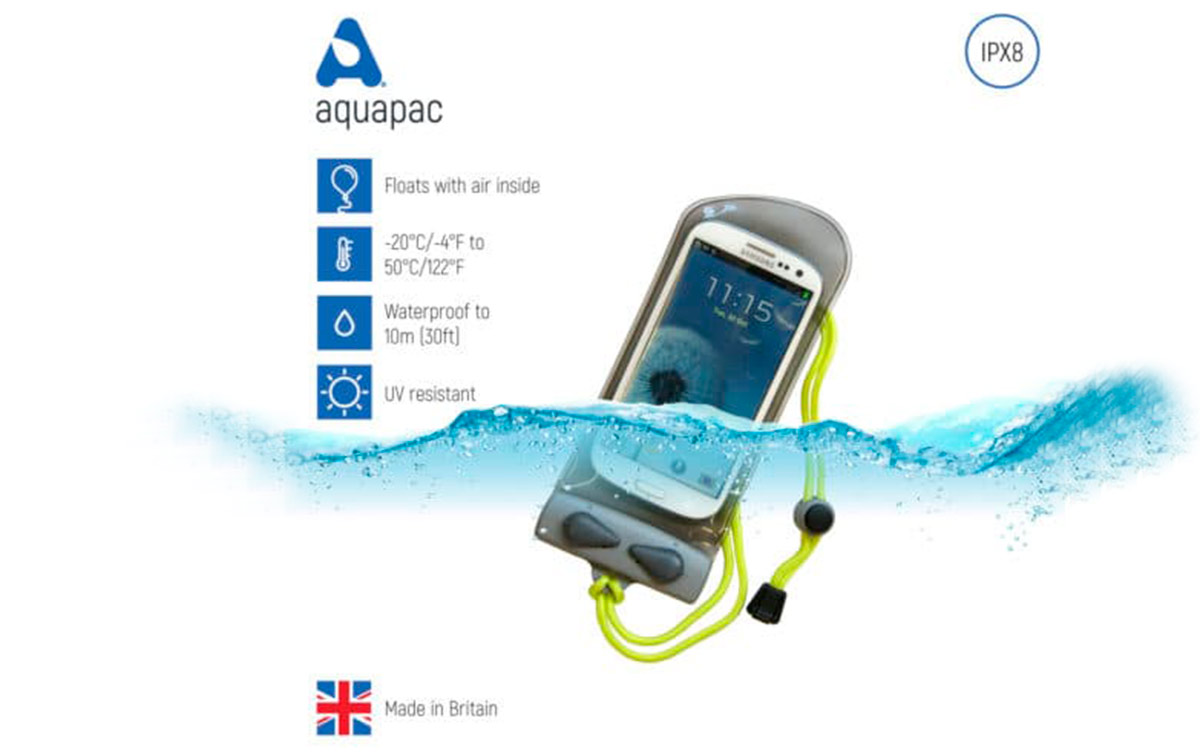 Materiales Duraderos: Construida con materiales duraderos y resistentes, la funda AQUAPAC 108 no solo ofrece protección contra el agua, sino que también protege tu dispositivo contra arañazos y golpes.