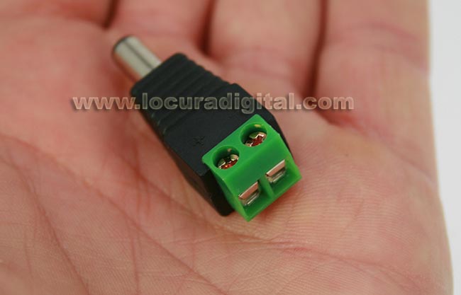JACK adaptateur mâle CON0888 alimentaire grave de 2,1 x 5,5 mm. de dépouiller 2 sorties 
