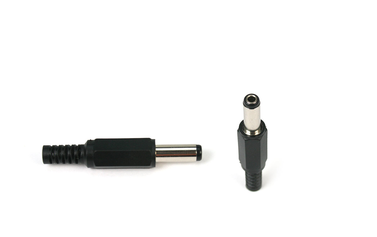 CON1030 Conector Jack alimentación 14 mm longitud. x 5,5 mm diametro exterior x 2,1 mm diametro interior. 