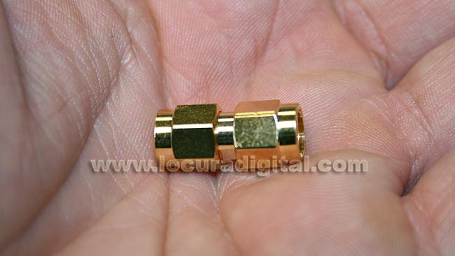 CON3913 Adapter SMA MALE SMA MALE REVERSE REVERSE