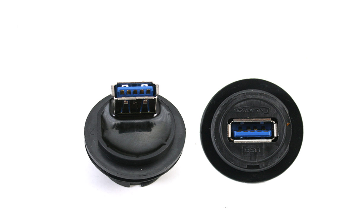 CON4162 Adaptador Estanco IP65, USB A 3.0 hembra-hembra para chasis 