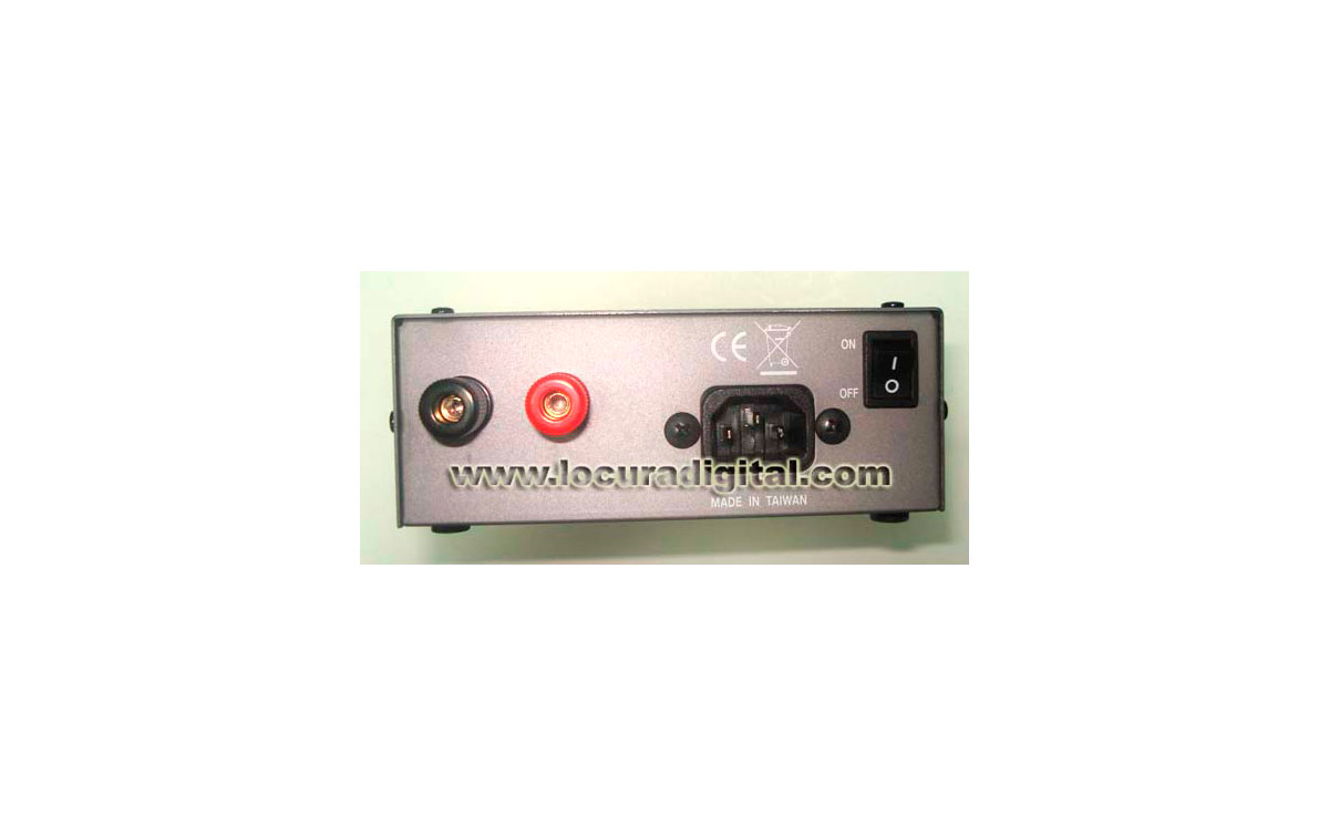 LAFAYETTE SS815. Switching Power Supply. 220v / 4 - 16v / 13 - 15 amps.