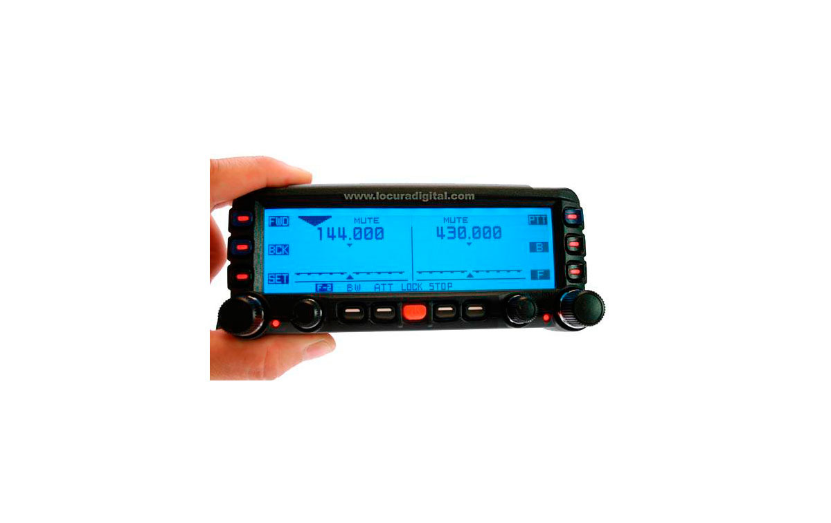 Croix-bande Yaesu FTM-350