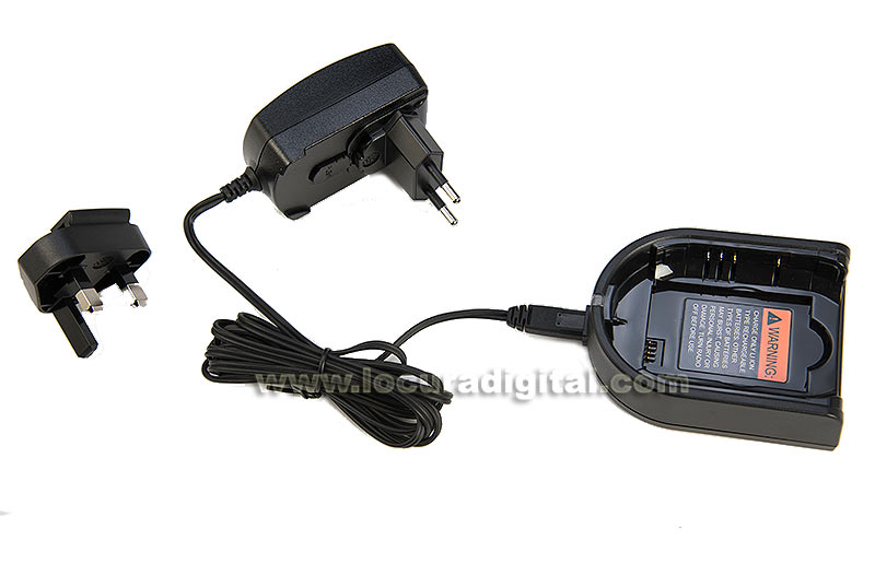 ixpn4028 motorola cargador completo clp446 (formado por alimentador con adaptador (pmpn4006bb) base (nntn7880b)