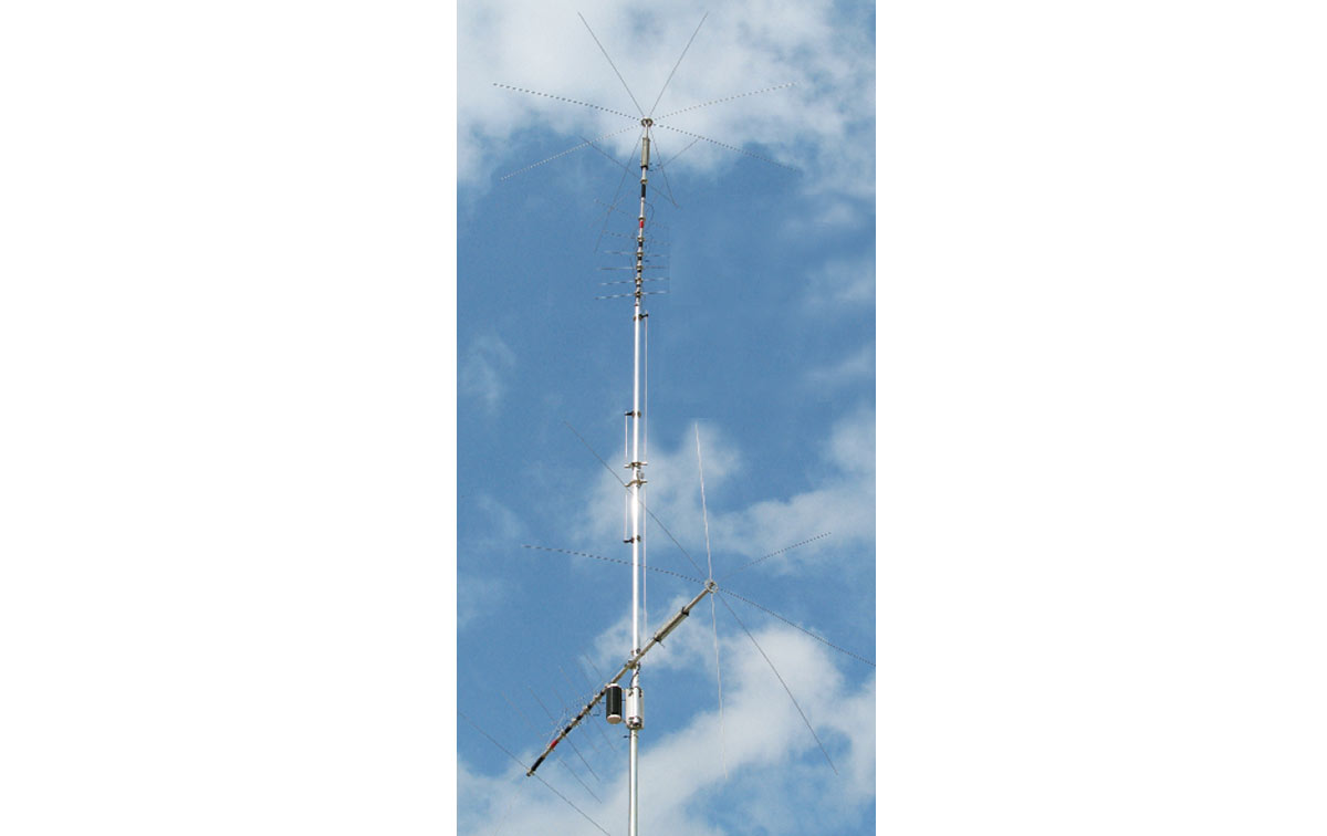 MFJ MFJ1799 VERTICAL ANTENNA, 1/2 Wave, 10Band 80 to 2 Meters
