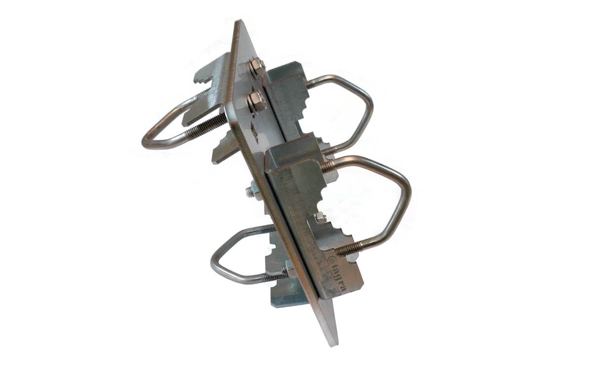 Con el TAGRA P-1031, obtienes la flexibilidad y la robustez necesarias para asegurar tus dispositivos de manera confiable en entornos tanto horizontales como verticales.