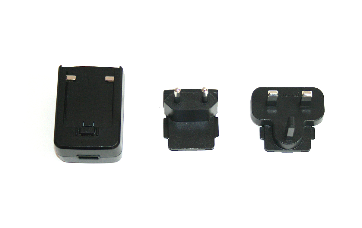 HYTERA PS2030 Alimentador de pared 230 VAC a USB 5 VDC 2 Amp. 