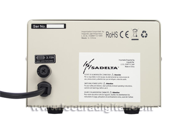 SADELTA SPS-1012 fuente de Alimentación conmutada 13,8 volt. 10 a 12 amperios