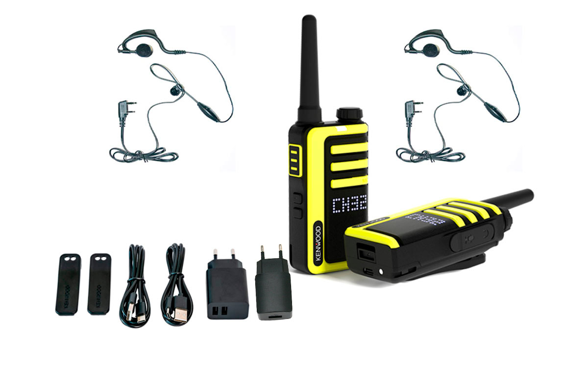 El Kenwood UBZ-LJ9-SET es un kit que incluye dos pares de walkie talkies para uso libre en la banda PMR-446, junto con dos cargadores individuales. 