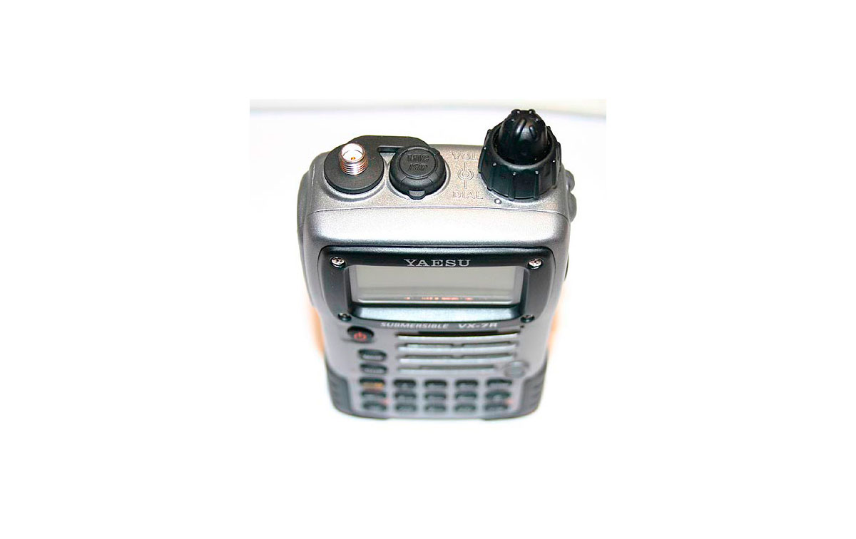 YAESU VX7R