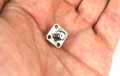 CON1680 Conector SMA Hembra chasis 4 tornillos, pin de soldar