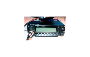 ZEUSBLACK. Emisora CB 27 Mhz. marca LAFAYETTE modelo...