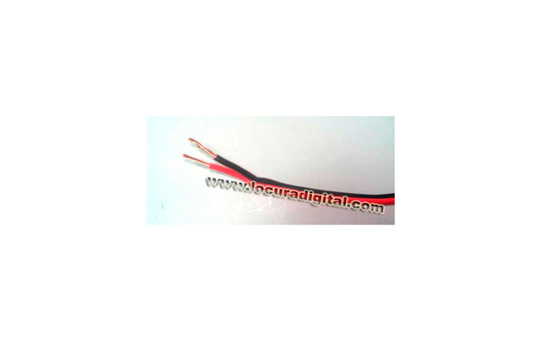 Cable paralelo bicolor 2x2.50 mm. Rojo - Negro. Ideal para la alimentación de cualquier equipo de radio, su diametro de 2,50 mm. de sección le permite soportar un importante amperaje. ---- VENTA POR METROS ---- 