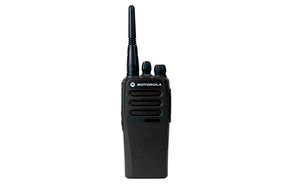 MOTOROLA DP1400 UHF A  Walkie analógico actualizable a digital. UHF 403-470 Mhz.