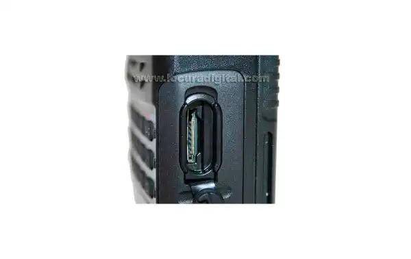 YAESU FT1DR bibanda 144/430MHz con GPS