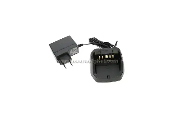 YAESU VERTEX STANDARD CD-49 cargador rapido compuesto de CD49 cazuela + PA-45 transformador.