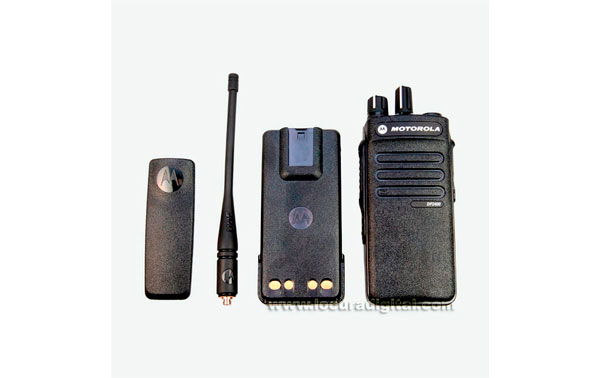 DP2400UHF MOTOROLA UHF 403-470 Mhz. Professional Walkie Talkie Digital e Analógica