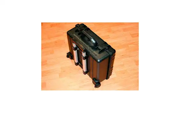 TAK-530-HORB LAFAYETTE Maleta plastico reforzado con ruedas. Color NEGRO