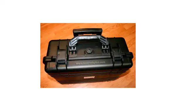 TAK-530-HORB LAFAYETTE Maleta plastico reforzado con ruedas. Color NEGRO