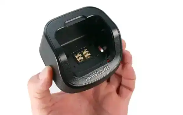 Funciona con un cable USB-C a USB-C