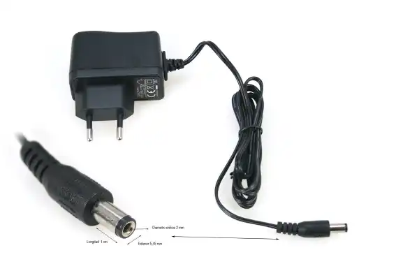 ACMR-420 PRESIDENT Charger Kit ACMR-403 + power supply ACMR-404. To charge the RANDY III battery. Casserole type battery charger for the RANDY III walkie. Input 100 to 240 volts and output 12 volts, 0.5 Amps. This battery charger is to be used with the AC