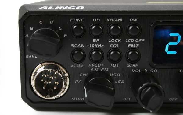 Emisora de radioaficionado ALINCO DX-10, AM, FM, SSB 10M CW TRX 28 - 29.7  MHZ