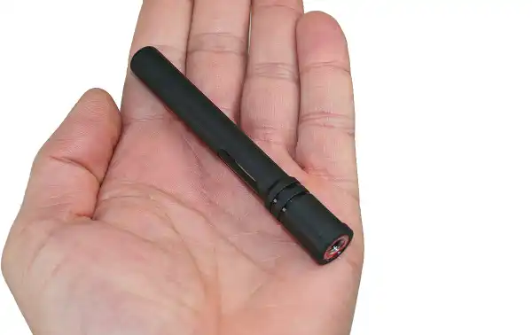 Fréquence de fonctionnement : 410 MHz à 470 MHz dans la bande de fréquences UHF. Cela le rend adapté aux radios fonctionnant dans la gamme UHF, telles que la TYT MD-280.