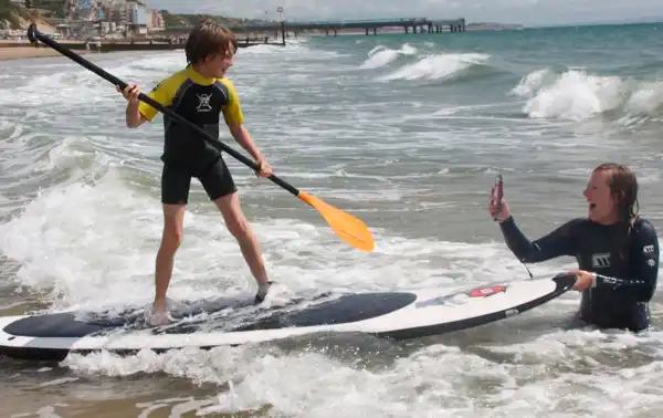 Functional Access: The AQUAPAC 108 case is designed to allow functional access to your phone's key functions, such as the touch screen and camera functions. Even with the case on, you can use your device effectively.