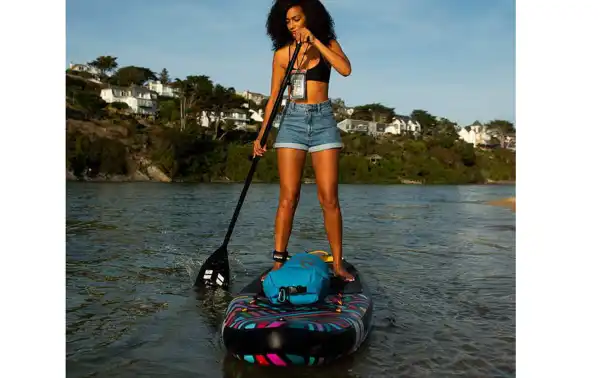 AQUAPAC 736 Sac étanche de 25 litres avec bandoulière. Bleu froid