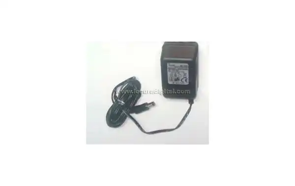 BC174 ICOM Adaptador de pared de 220 voltios para cargador BC-173