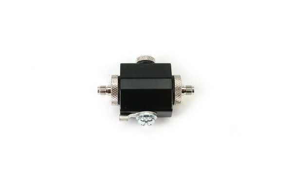 CA35SFF Protector against lightning discharges connector S FEMALE - S FEMALE. The lightning protector is the element that prevents electrical discharges from storms from entering the installation and reaching the installed elements