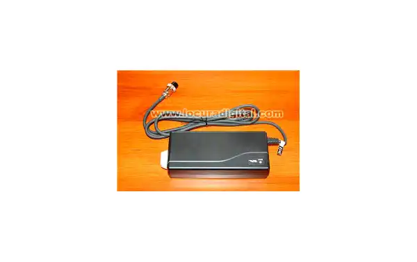 YAESU CD 24 ACCESORIO PARA PA26C1