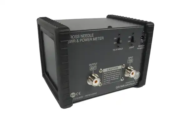 DAIWA CN-901-HP3 TOS-mètre / Wattmètre de 1,8 à 200 MHz, puissance 3000 W