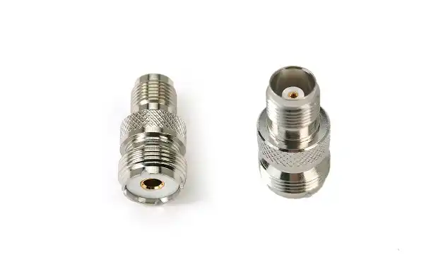 CON1269 Adaptateur PL 259 FEMELLE vers TNC FEMELLE