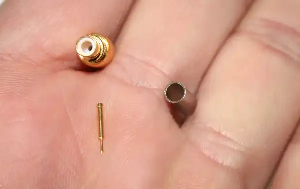 CON3665 Conector SMC Hembra crimpar RG-174