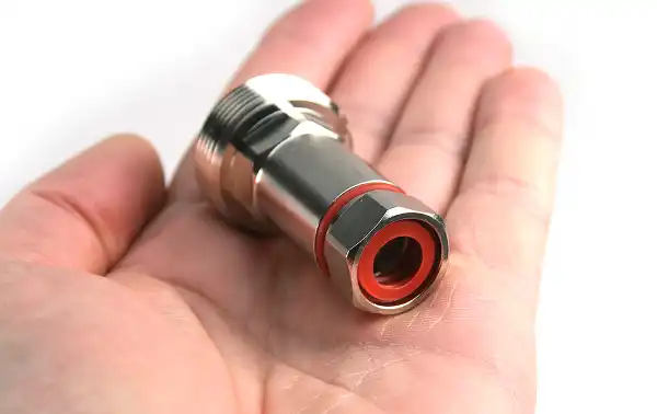 CON4276 Conector DIN 7/16 hembra clamp para 1/2 pulgada cable flexible